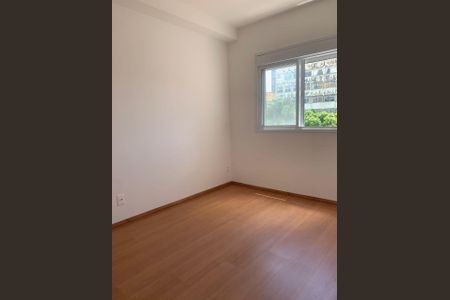 Apartamento à venda com 66m², 2 quartos e 2 vagasFoto 03