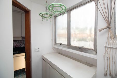 Apartamento para alugar com 67m², 2 quartos e 1 vagaÁrea de Serviço