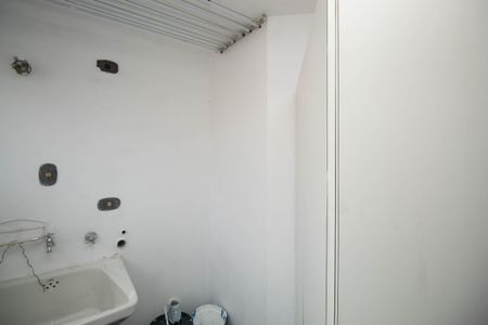 Apartamento para alugar com 67m², 2 quartos e 1 vagaÁrea de Serviço