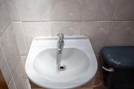 Casa à venda com 208m², 3 quartos e 2 vagasBanheiro Social