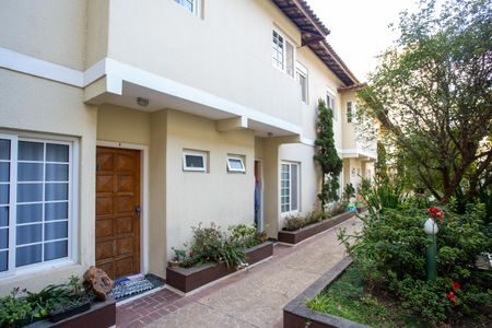 Casa à venda com 208m², 3 quartos e 2 vagas Casa à venda com 208m², 3 quartos e 2 vagasÁrea comum