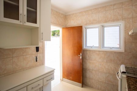 Casa à venda com 208m², 3 quartos e 2 vagasCozinha