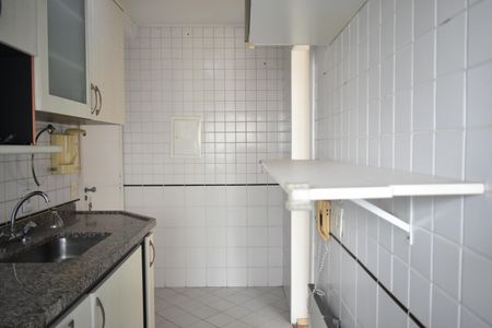 Apartamento à venda com 69m², 2 quartos e 1 vagaCozinha
