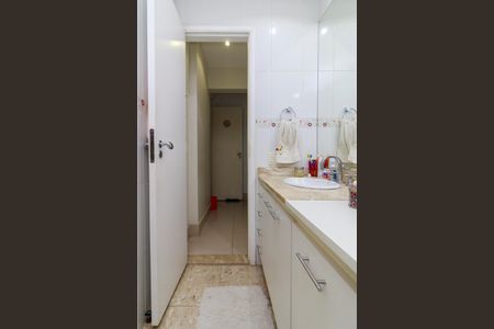 Apartamento à venda com 173m², 4 quartos e 2 vagasBanheiro 2