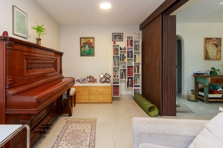 Apartamento à venda com 173m², 4 quartos e 2 vagasSala