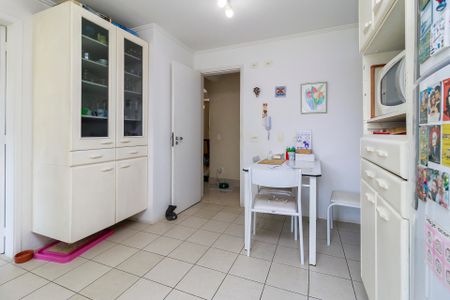 Apartamento à venda com 173m², 4 quartos e 2 vagasCozinha