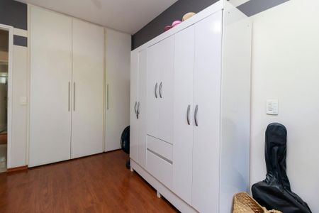 Apartamento à venda com 173m², 4 quartos e 2 vagasQuarto 2