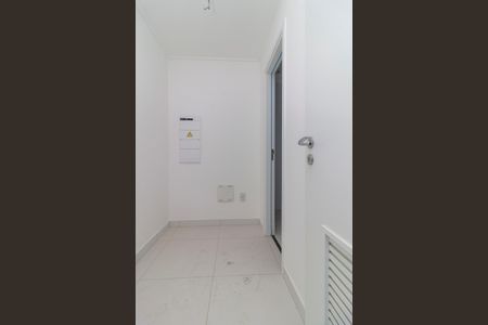 Apartamento à venda com 163m², 3 quartos e 3 vagas Apartamento à venda com 163m², 3 quartos e 3 vagasQuarto de Serviço