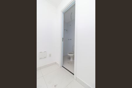 Apartamento à venda com 163m², 3 quartos e 3 vagas Apartamento à venda com 163m², 3 quartos e 3 vagasQuarto de Serviço