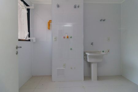 Apartamento à venda com 163m², 3 quartos e 3 vagas Apartamento à venda com 163m², 3 quartos e 3 vagasÁrea de Serviço