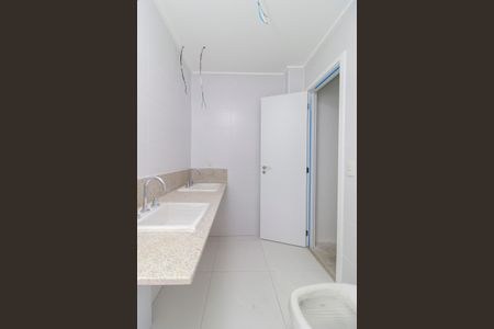 Apartamento à venda com 163m², 3 quartos e 3 vagas Apartamento à venda com 163m², 3 quartos e 3 vagasBanheiro da Suíte 2
