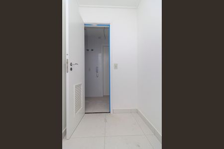 Apartamento à venda com 163m², 3 quartos e 3 vagas Apartamento à venda com 163m², 3 quartos e 3 vagasBanheiro de Serviço
