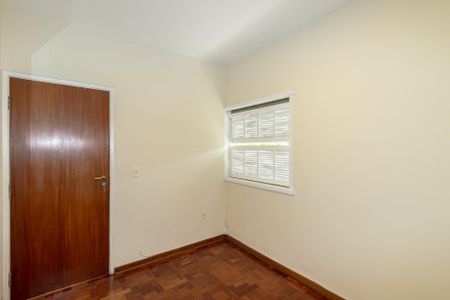 Casa à venda com 281m², 4 quartos e 3 vagasQuarto 2