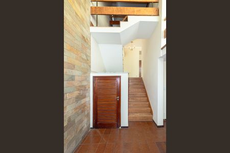 Casa à venda com 281m², 4 quartos e 3 vagasSala