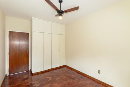 Casa à venda com 281m², 4 quartos e 3 vagasQuarto 1