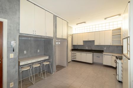 Casa à venda com 281m², 4 quartos e 3 vagasCozinha