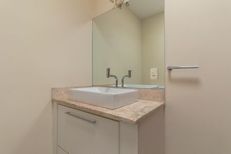 Casa à venda com 281m², 4 quartos e 3 vagasBanheiro Social