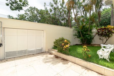 Casa à venda com 281m², 4 quartos e 3 vagasGaragem