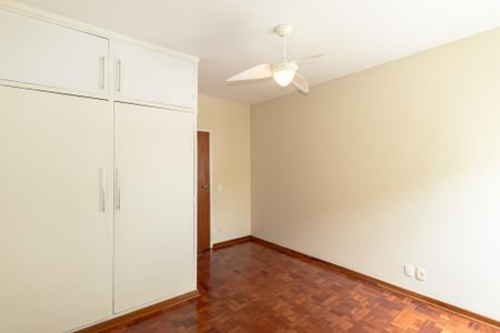 Casa à venda com 281m², 4 quartos e 3 vagasSuíte 2