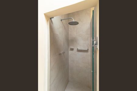 Casa à venda com 281m², 4 quartos e 3 vagasBanheiro da Suíte 1