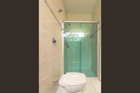 Casa à venda com 281m², 4 quartos e 3 vagasBanheiro da Suíte 2