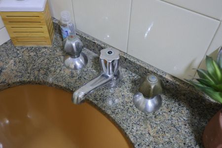 Apartamento à venda com 63m², 2 quartos e 1 vaga Apartamento à venda com 63m², 2 quartos e 1 vagaBanheiro