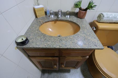 Apartamento à venda com 63m², 2 quartos e 1 vaga Apartamento à venda com 63m², 2 quartos e 1 vagaBanheiro