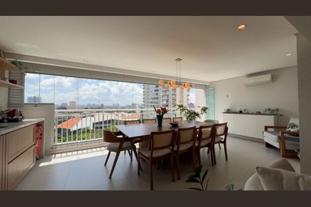 Apartamento à venda com 136m², 4 quartos e 2 vagas