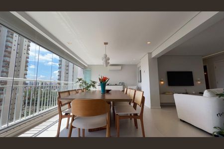 Apartamento à venda com 136m², 4 quartos e 2 vagas