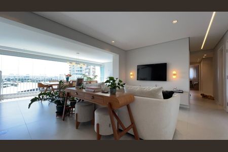 Apartamento à venda com 136m², 4 quartos e 2 vagas