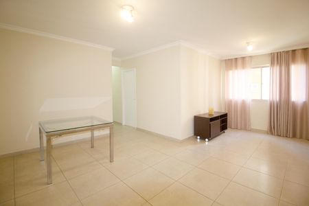 Sala de apartamento à venda com 4 quartos, 90m² em Sumaré, São Paulo