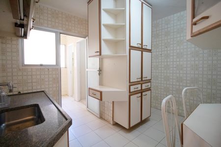 Apartamento à venda com 90m², 4 quartos e 1 vagaCozinha