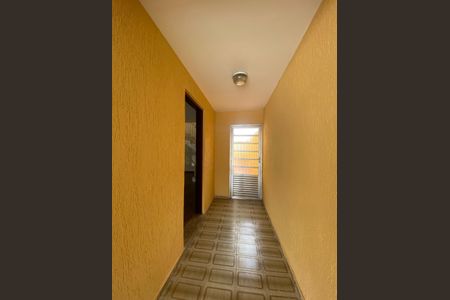 Casa para alugar com 143m², 3 quartos e 2 vagas Casa para alugar com 143m², 3 quartos e 2 vagasCorredor