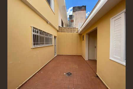 Casa para alugar com 143m², 3 quartos e 2 vagas Casa para alugar com 143m², 3 quartos e 2 vagasÁrea comum