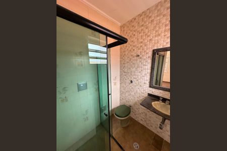 Casa para alugar com 143m², 3 quartos e 2 vagas Casa para alugar com 143m², 3 quartos e 2 vagasBanheiro