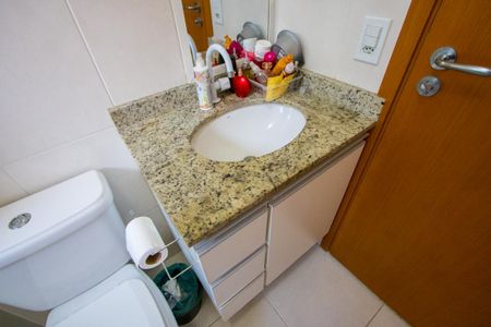 Apartamento à venda com 66m², 2 quartos e 1 vaga Apartamento à venda com 66m², 2 quartos e 1 vagaBanheiro do quarto 1