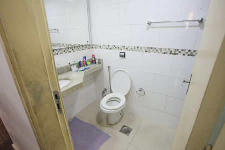 Apartamento para alugar com 74m², 2 quartos e 1 vagaBanheiro