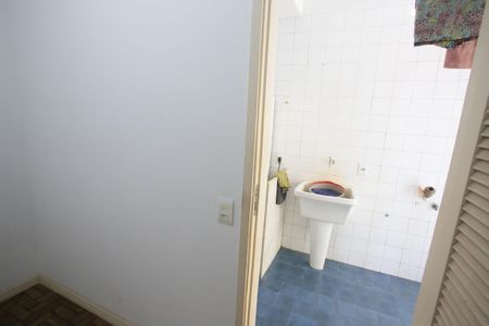 Apartamento para alugar com 74m², 2 quartos e 1 vagaQuarto de Serviço