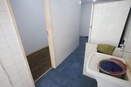 Apartamento para alugar com 74m², 2 quartos e 1 vagaÁrea de Serviço