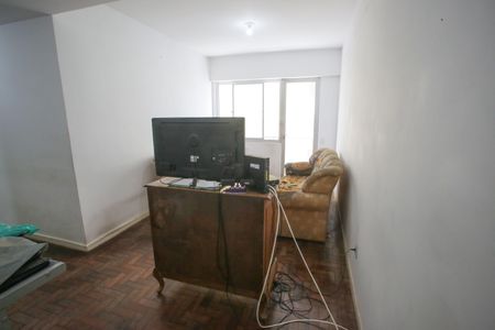 Apartamento para alugar com 74m², 2 quartos e 1 vagaSala