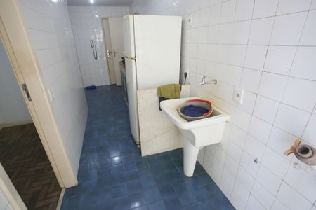 Apartamento para alugar com 74m², 2 quartos e 1 vagaÁrea de Serviço
