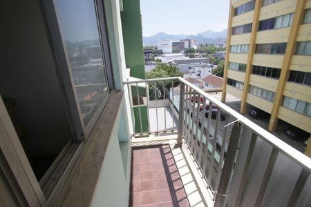 Apartamento para alugar com 74m², 2 quartos e 1 vagaVaranda da Sala