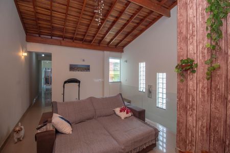 Casa para alugar com 238m², 6 quartos e 2 vagasSala