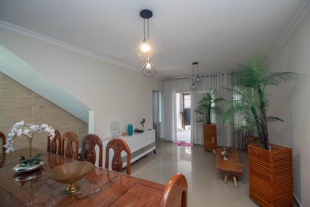 Casa para alugar com 238m², 6 quartos e 2 vagasSala de Jantar