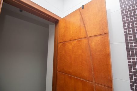 Casa para alugar com 238m², 6 quartos e 2 vagasBanheiro 2