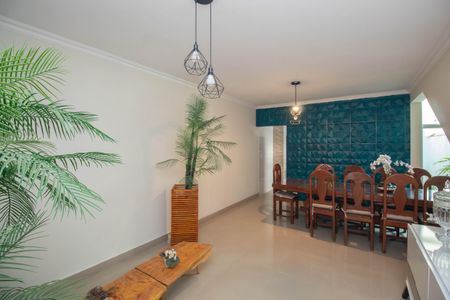 Casa para alugar com 238m², 6 quartos e 2 vagasSala de Jantar