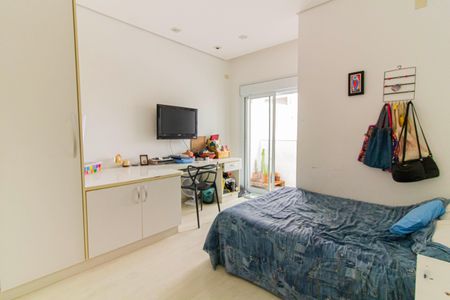 Casa à venda com 328m², 4 quartos e 2 vagas Casa à venda com 328m², 4 quartos e 2 vagasSuíte 3