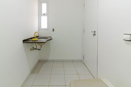 Casa à venda com 328m², 4 quartos e 2 vagas Casa à venda com 328m², 4 quartos e 2 vagasBanheiro da Suíte 4