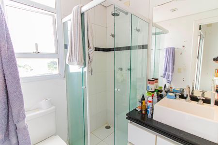 Casa à venda com 328m², 4 quartos e 2 vagas Casa à venda com 328m², 4 quartos e 2 vagasBanheiro da Suíte 2