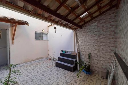 Casa de condomínio para alugar com 82m², 2 quartos e 1 vagaQuintal